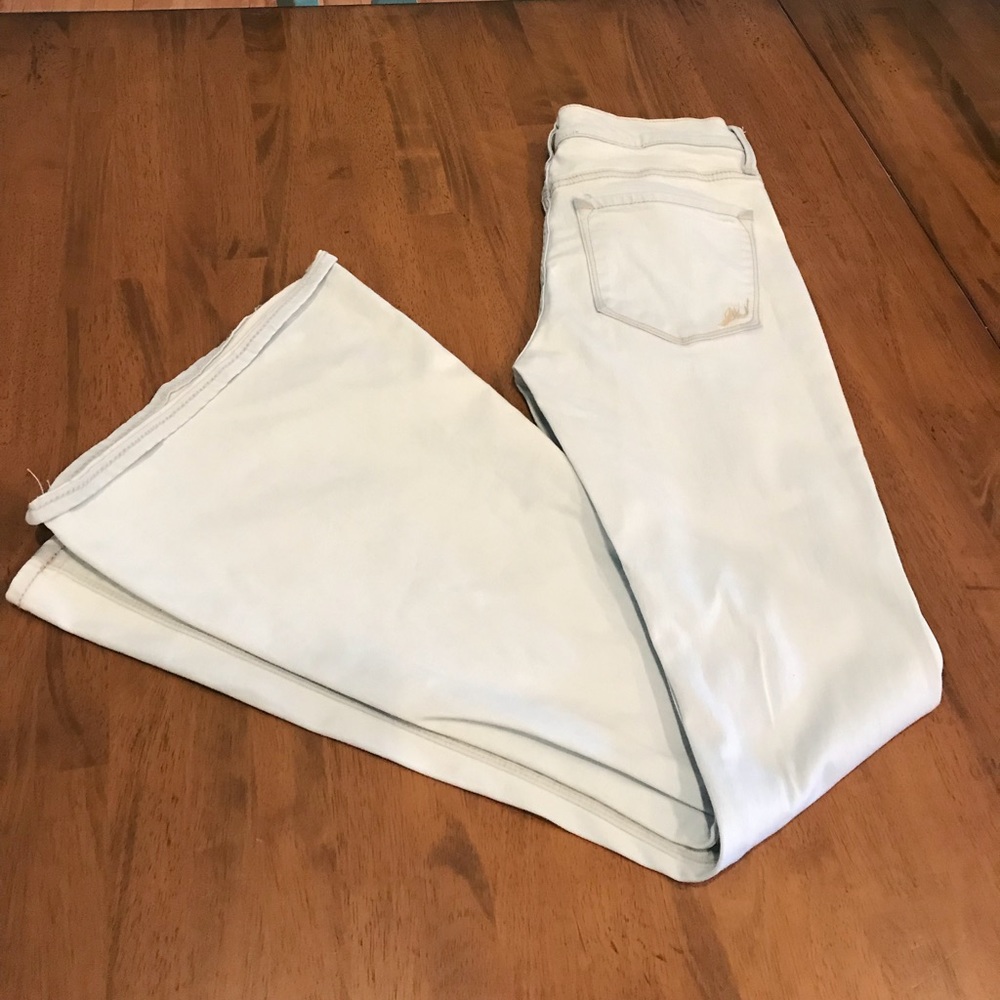 Express Jeans Bell Flare Mid Rise light wash